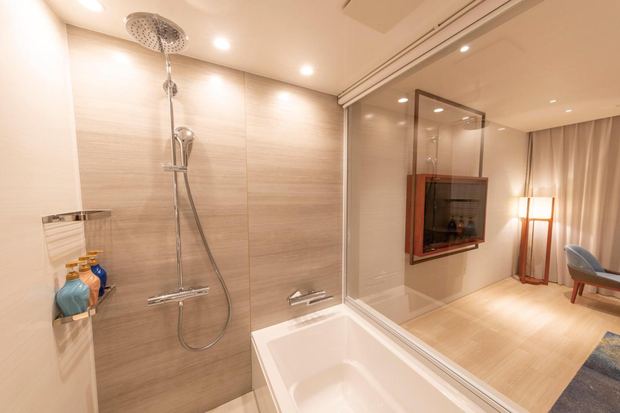 Hotel Springs Makuhari Premier Чиба Екстериор снимка
